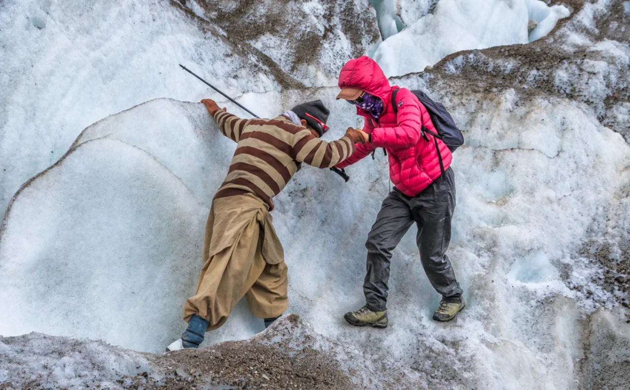 Solo Trekking with a Guide