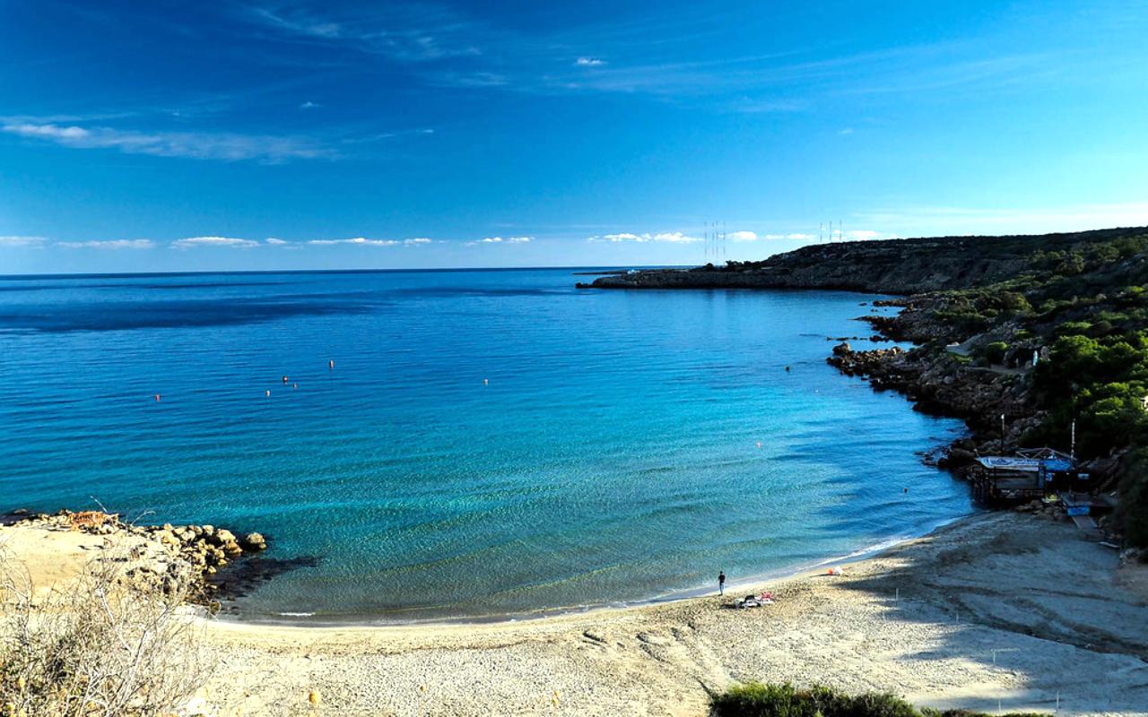 Konnos Bay Beach