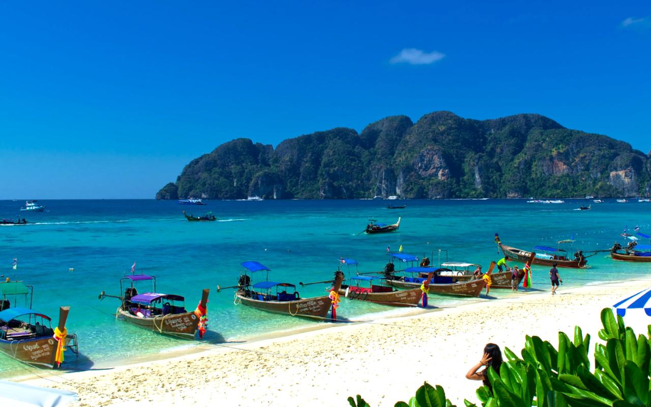 Long Beach, Koh Phi Phi Don